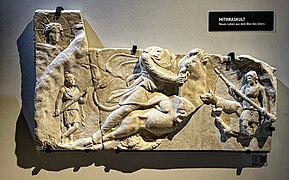 Mithrasrelief aus Marmor