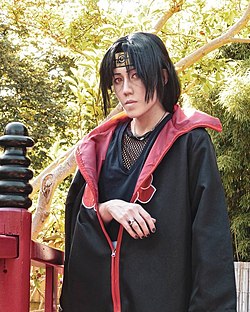 Cosplay d'Itachi Uchiwa.