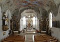 Église paroissiale Saint-Nicolas : la nef et le chœur.