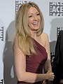 Jennifer Finnigan interpreta Maddie Putney