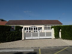 L'entrée de l'école.