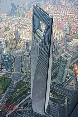 Shanghai World Financial Center v březnu 2017