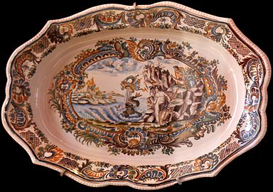 Plat oblong, délivrance d'Andromède, Marseille, musée des arts décoratifs, de la faïence et de la mode.