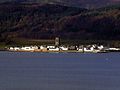 Inveraray, sett fra B839 øst for Loch Fyne