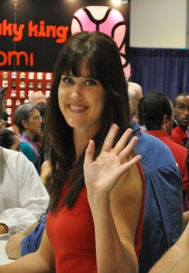 Sarah Lancaster op Comic-Con 2010.