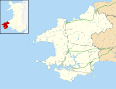 Mapa konturowa Pembrokeshire, blisko dolnej krawiędzi nieco na prawo znajduje się punkt z opisem „Kaplica św. Govana”