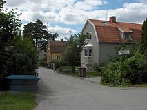 Korsningen Växlarevägen/Svarvaregränd 2011.