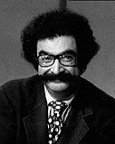 Film critic Gene Shalit, shown here in 1973, provided the voice of Gene Scallop, his "[fish-]likeness," in "The Krusty Sponge."[27]