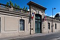 L'hôtel de Cassini abrite des administrations du Premier ministre dont le Secretariat d’État chargé de la Réforme de l’État et de la Simplification, la direction générale de l'Administration et de la Fonction publique et le secrétariat général pour l'investissement.