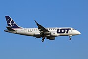 Embraer 170 w barwach LOT