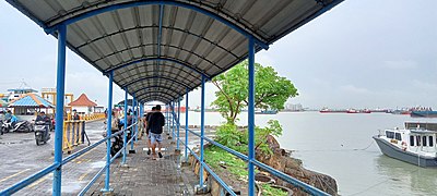 Jalur penumpang kapal ferry