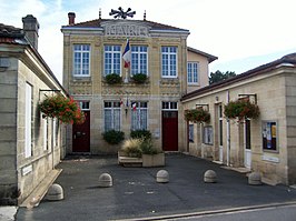 Het gemeentehuis (augustus 2015)