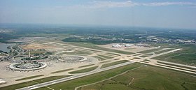 Vue aérienne de l'aéroport.