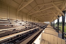 De tribune, nu rijksmonument