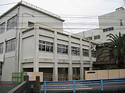 豊橋市立中部中学校