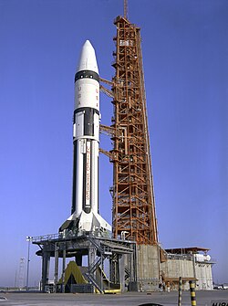 Apollo 5 vor dem Start auf LC-37B