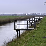 Vissteigers langs het Boterdiep ten zuidwesten van Doodstil