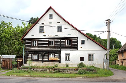 Maison typique sur la route principale.