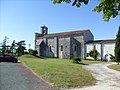 L'église Saint-Vivien, vue depuis la route du Montil