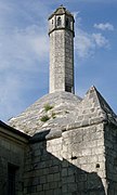 La lanterne des morts sur la chapelle Sainte-Catherine.