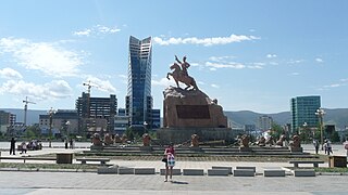 Estatua de Damdin Sükhbaatar en la plaza homónima