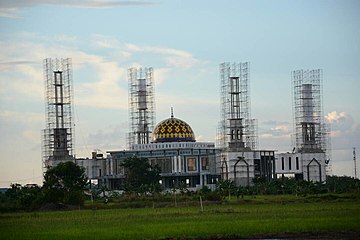 Masjid Agung Ar Raudhah Pulang Pisau ketika masih dalam tahap pembangunan