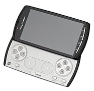 Xperia Play, une console coulissante de jeu portable.