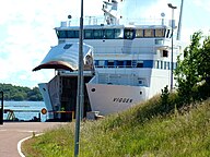 Färjan M/S Viggen lägger till