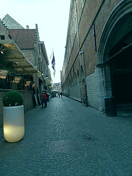 De Hallestraat, gezien van uit de Oude Burg