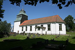 Ljushults kyrka sedd från söder