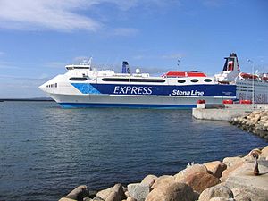 HSS Stena Carisma lämnar Fredrikshamn.