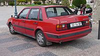 Pre-facelift Volvo 460 GLE (Portugal)