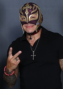 Rey Mysterio (29081123617).jpg