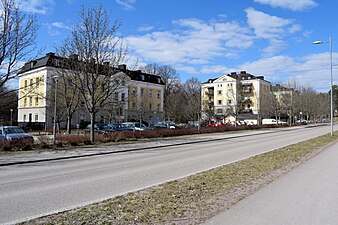 Vy över kanslihuset och A-kasernen vid regementet.