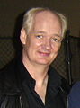 Colin Mochrie.