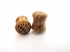 Plugs aus Palmenholz