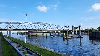 Blick nach Nordost in Richtung Terneuzen auf die geschlossene Brücke