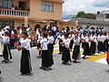 Femmes en costume traditionnel à Cotacachi en Équateur (Otavalos).