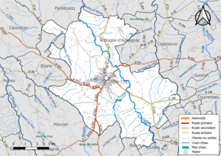 Carte en couleur présentant le réseau hydrographique de la commune