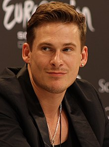 Description de l'image Lee Ryan 2011 cropped.jpg.