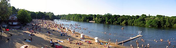 Bathing beach at Plötzensee