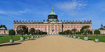 Nuevo Palacio de Potsdam (1763-1769), obra de Jean-Laurent Le Geay, Johann Gottfried Büring, Heinrich Ludwig Manger y Carl Philip Christian von Gontard