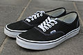 Die Vans Authentic in schwarz