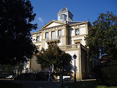 Fachada Sur de Villa Munda.