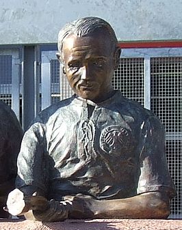 Standbeeld van Kohlmeyer in het Fritz-Walter-Stadion.