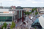 Uitzicht op het 18 Septemberplein met linksvoor de Piazza