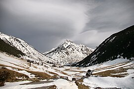 Vue générale du bas de la vallée et de la forme en « U »