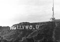 Hollywood-kyltti 1970-luvun lopulla, jolloin se oli hyvin huonossa kunnossa.