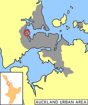 Location of Te Atatu in Auckland.