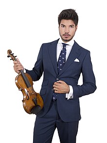 Description de l'image Paco Montalvo Violinist.jpg.